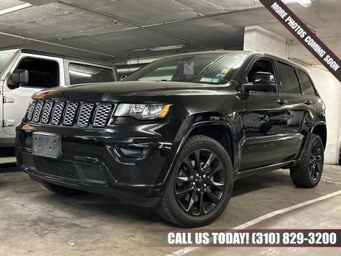 Used 2021 Jeep Grand Cherokee Laredo X image 1