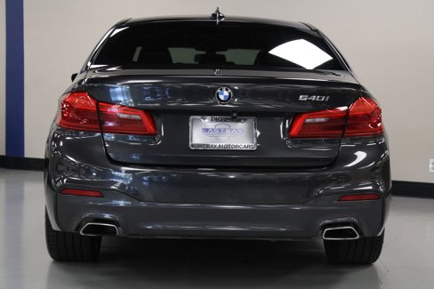 Used 2019 BMW 540i w/ M Sport Package image 9