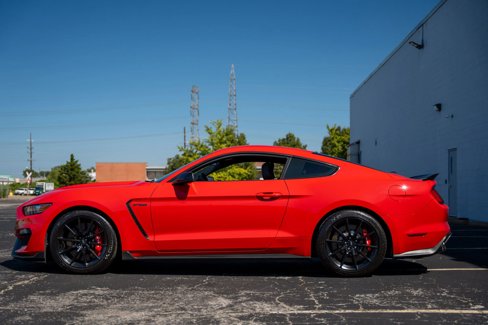 Used 2017 Ford Mustang Shelby GT350 image 13
