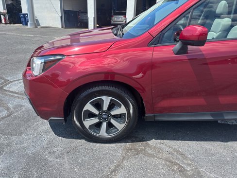 Used 2017 Subaru Forester 2.5i Premium w/ All-Weather Package image 7