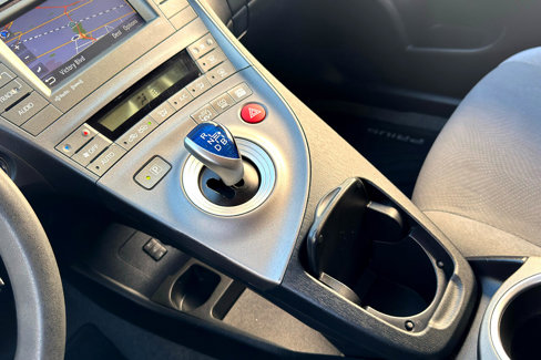 Used 2014 Toyota Prius Plug-In Hybrid image 17