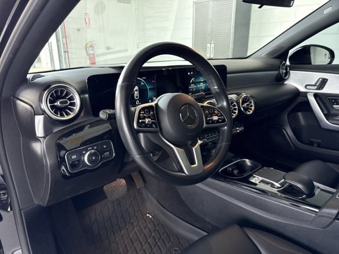 Used 2019 Mercedes-Benz A 220 image 10