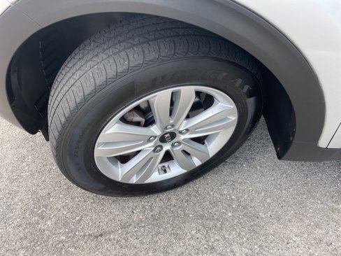 Used 2019 Kia Sportage LX image 14