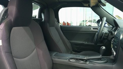 Used 2010 MAZDA MX-5 Miata Touring image 10