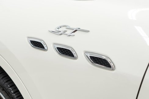 Used 2022 Maserati Levante GT image 44