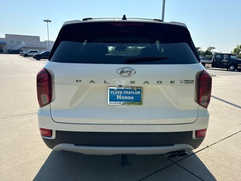 Used 2022 Hyundai Palisade SEL w/ Premium Package image 4