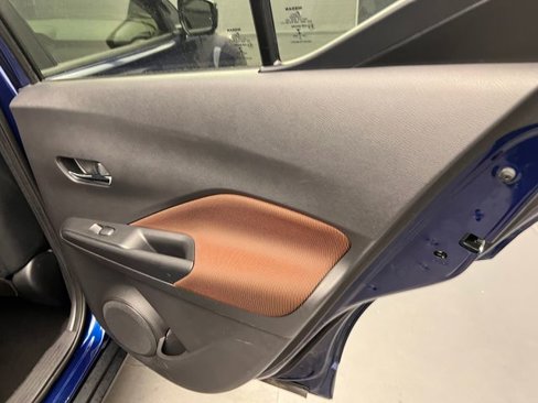 Used 2020 Nissan Kicks SR image 45