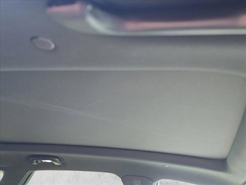 Used 2017 Cadillac XT5 Premium Luxury image 24