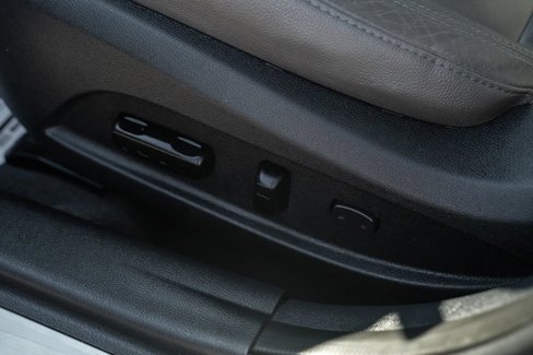 Used 2013 Hyundai Sonata Limited w/ Premium Pkg image 16