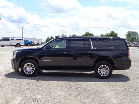 Used 2018 GMC Yukon XL SLT w/ Open Road Package image 3