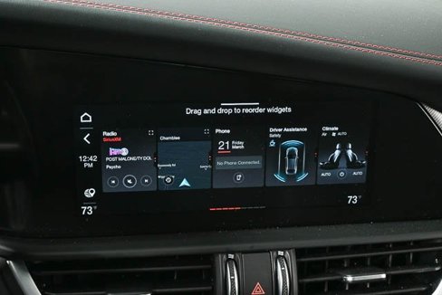New 2025 Alfa Romeo Giulia w/ Driving Assist Package image 13