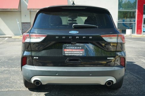 Used 2020 Ford Escape SE image 8