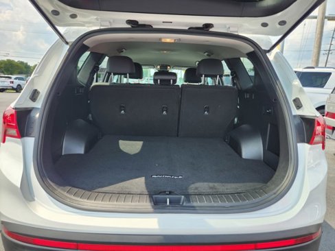 Used 2023 Hyundai Santa Fe SE image 32