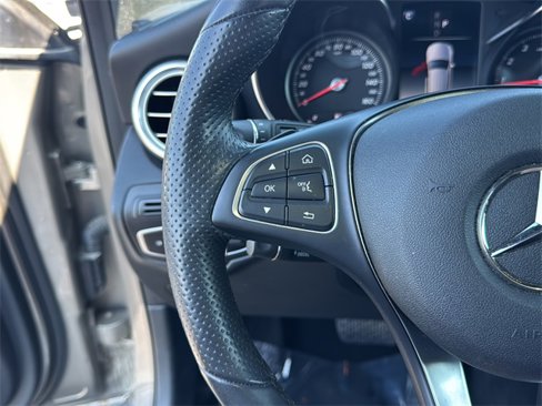 Used 2019 Mercedes-Benz GLC 300 4MATIC image 23