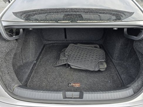 Used 2023 Volkswagen Jetta SE image 13