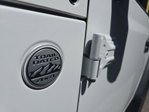 Used 2019 Jeep Wrangler Sport image 12