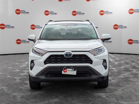 Used 2019 Toyota RAV4 XLE image 2