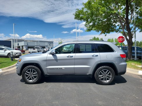 Used 2019 Jeep Grand Cherokee Limited image 2
