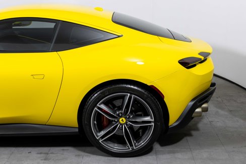Used 2023 Ferrari Roma image 14
