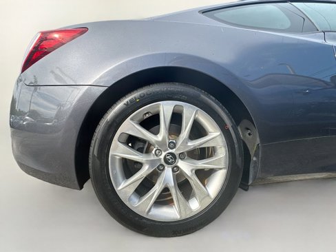 Used 2015 Hyundai Genesis 3.8 image 33