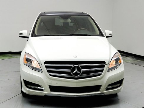Used 2012 Mercedes-Benz R 350 4MATIC image 2