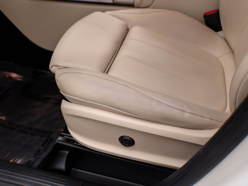 Certified 2020 Mercedes-Benz GLB 250 4MATIC image 17