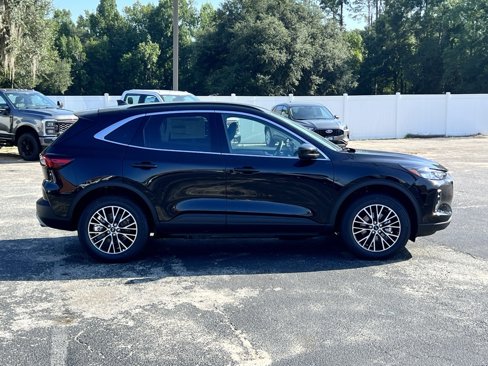 New 2025 Ford Escape SE image 6