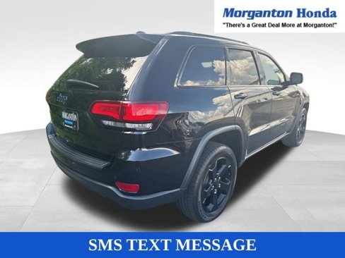 Used 2020 Jeep Grand Cherokee Laredo image 9