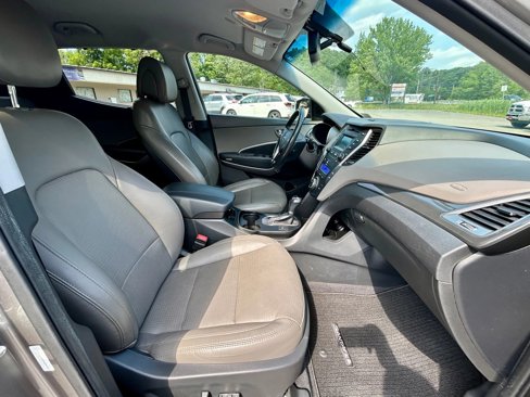 Used 2015 Hyundai Santa Fe Sport w/ Option Group 03 image 18