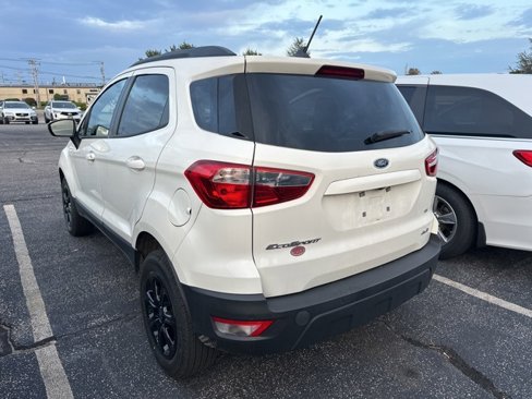 Used 2022 Ford EcoSport SE w/ SE Convenience Package image 4