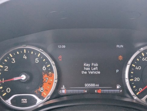 Used 2016 Jeep Renegade Limited image 26