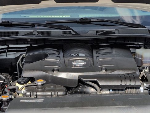 Used 2018 Nissan Armada Platinum image 32