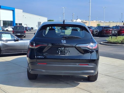 Used 2023 Honda HR-V LX image 5