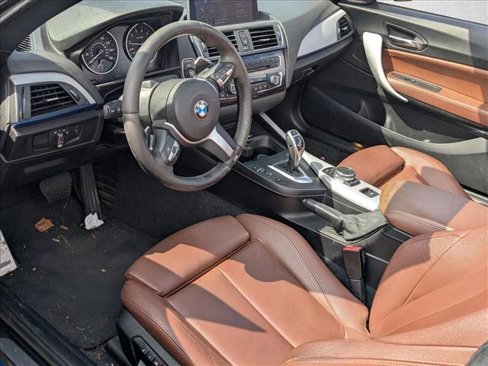 Used 2015 BMW M235i Convertible image 9