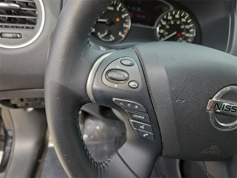 Certified 2020 Nissan Pathfinder SV image 9