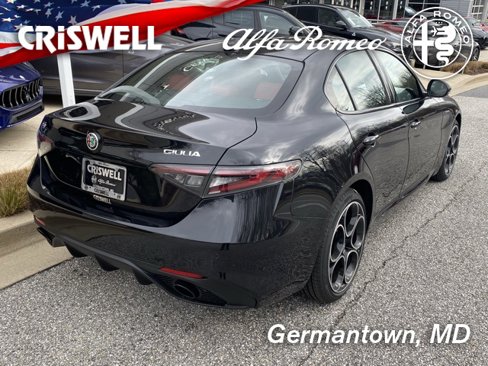 New 2025 Alfa Romeo Giulia AWD image 5