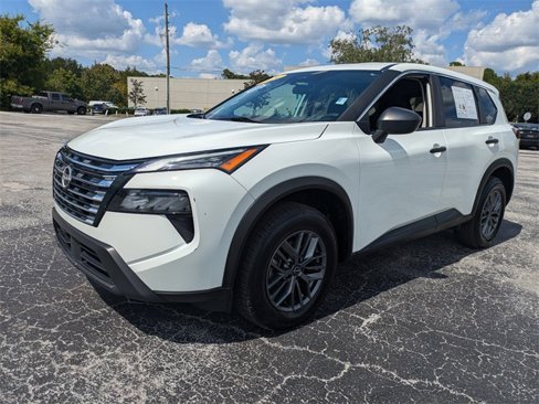 Used 2024 Nissan Rogue S image 11