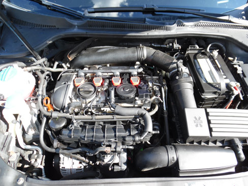 Used 2011 Volkswagen GTI 2-Door image 20