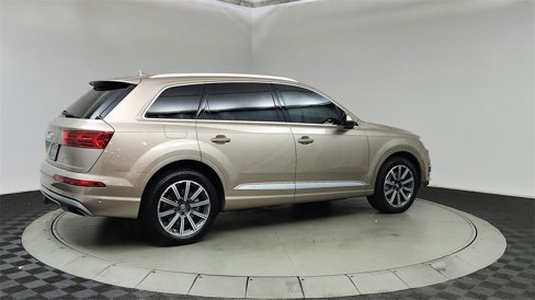 Used 2019 Audi Q7 3.0T Prestige image 7