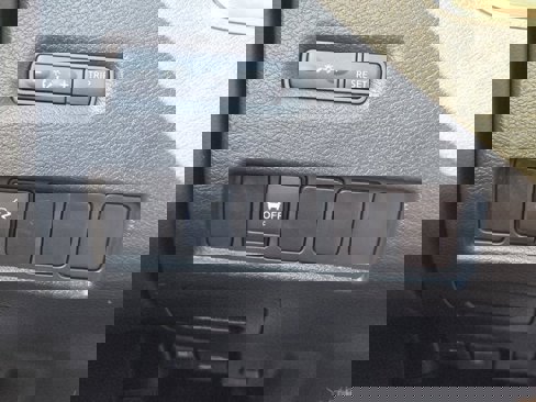 Used 2016 Nissan Murano SV image 23