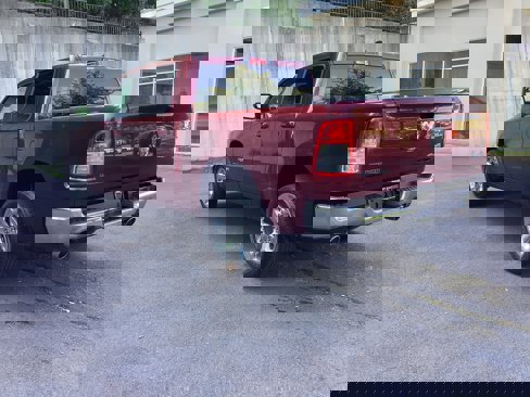 Used 2021 RAM 1500 Big Horn image 5