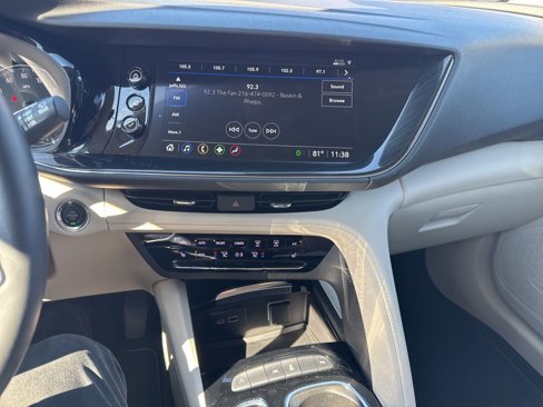 Used 2022 Buick Envision Essence w/ Safety Package image 18