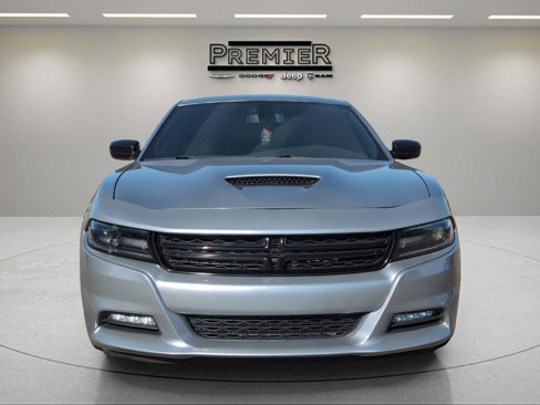 Used 2018 Dodge Charger R/T image 2