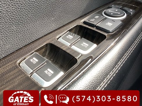 Used 2020 Kia Sorento S image 23