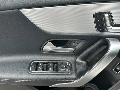Used 2019 Mercedes-Benz A 220 image 11