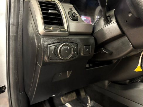 Used 2022 Ford Ranger XLT w/ Bed Utility Package image 17