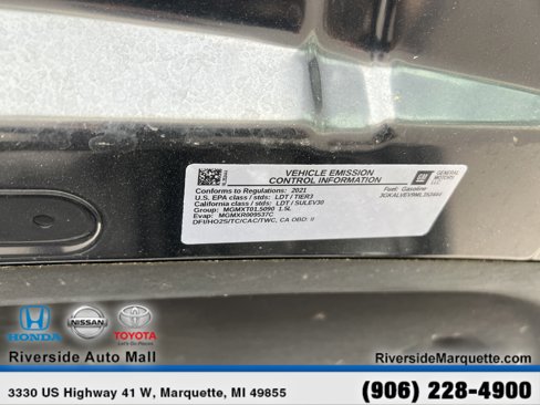 Used 2021 GMC Terrain SLT w/ Infotainment Package II image 8
