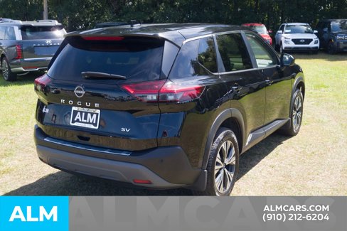 Used 2023 Nissan Rogue SV image 6