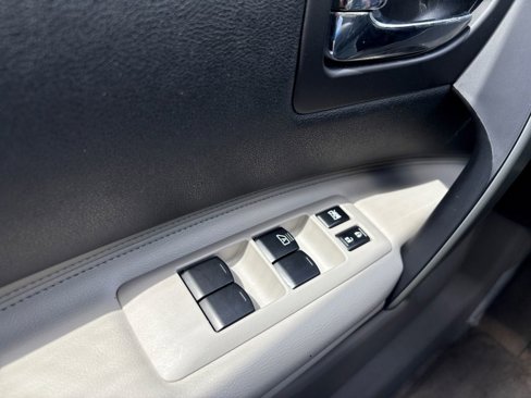 Used 2012 Nissan Rogue SL image 14