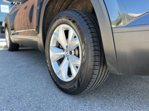 Used 2019 Volkswagen Atlas SE image 32